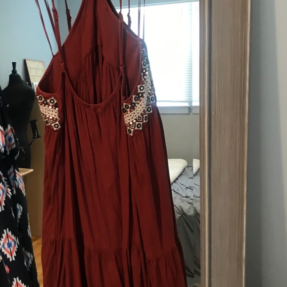 Gorgeous AE dress.  Great condition! - Picture 2 of 5